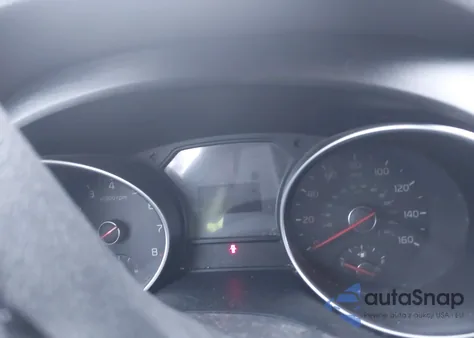 2015 Kia Sedona L z USA, uszkodzony, nr VIN KNDMA5C18F6021667